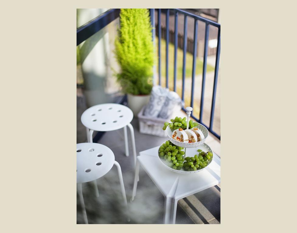Nora Green Nida Phòng bức ảnh